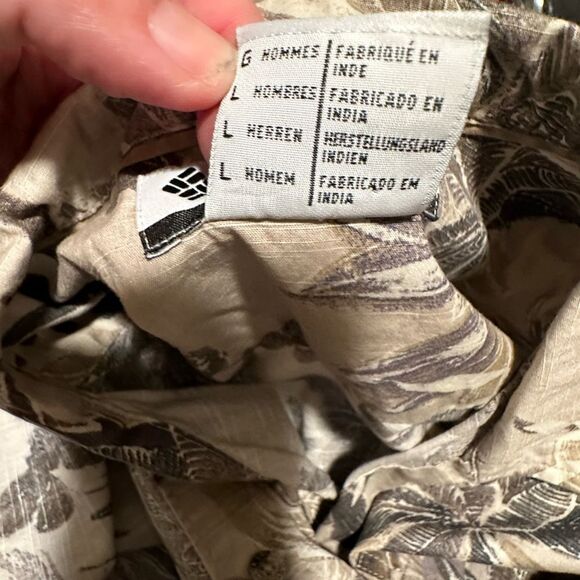 Columbia Men’s Short Sleeve Button Up Shirt Tropical Print - Large - Picture 7 of 7